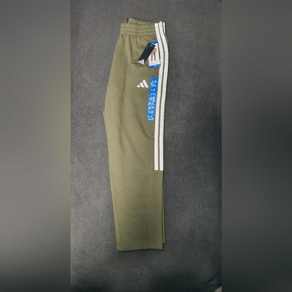 NWT Adidas Men’s 3-Stripe Athletic Pants - Olive Green/White Size L - Picture 3 of 4